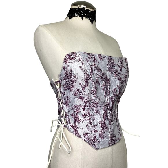 Adorable Floral Embroidery Lace Up Corset Blouse - Picture 3 of 12
